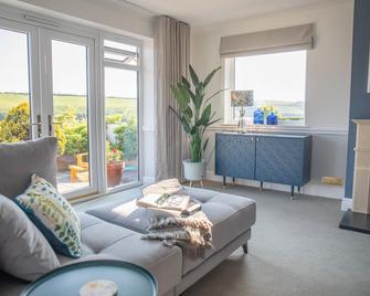 Newquay Tamarisk Lodge on the Gannel - Newquay - Living room