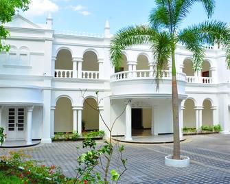 Hotel Bougainvilla - Aluthgama - Edificio