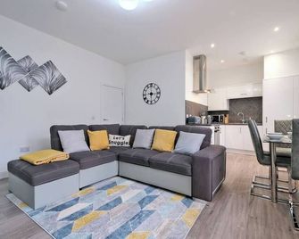 5 Luxury 1 Bedroom Apartment in City Centre - Aberdeen - Sala de estar