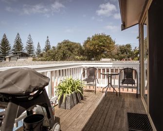 Archipelago Apartments Esperance - Esperance - Balcony