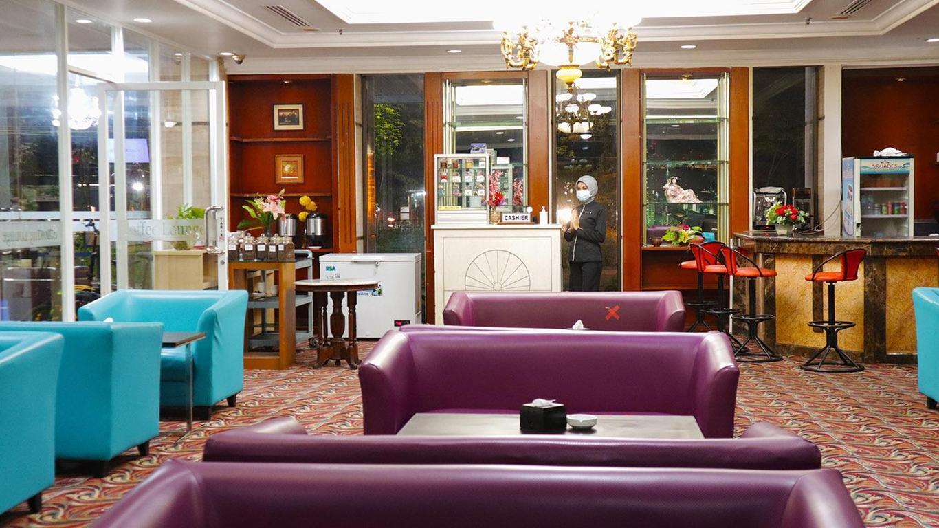 جراند فيكتوريا هوتل