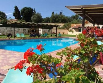 Residence Poseidon - Svoronata - Pool