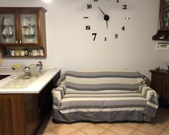 Monica's Villa - Fiano Romano - Soggiorno