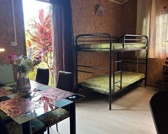 Chalet pittoresque à Le Tampon, vue mont. - Le Tampon - Chambre