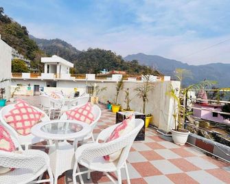 Perfectstayz Hills Tapovan - Rishikesh - Parveke