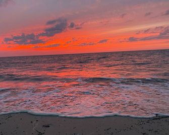 Sunset Villas Cape May - Steps to Bay and Sunset - Villas - Beach