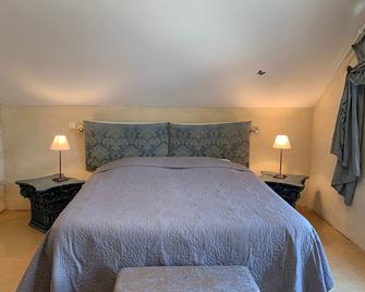 Chambres d'Hôtes Le Clos des 3 Rois - Terranjou - Habitación