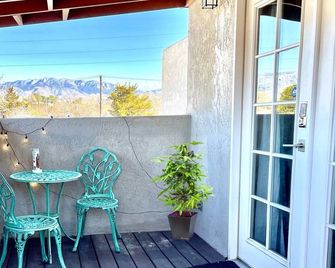 Skyhighcasita Luxury Retreat Near Unm With Views! - 앨버커키 - 발코니