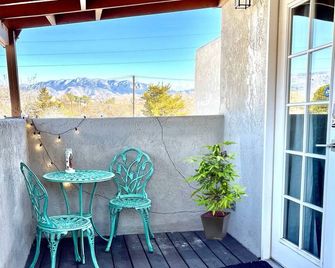 Skyhighcasita Luxury Retreat Near Unm With Views! - ألبوكيركي - شرفة