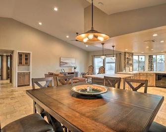 Indian Wells Retreat with Pool, Near Tennis Garden - Indian Wells - Comedor