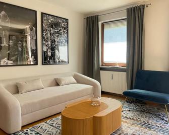 Ferienwohnung Viktoria - Bamberg - Living room