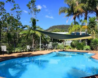 Beau Cabin One Bedroom Cabin on Golf Course - Kangaroo Valley - Pool