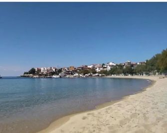 Vigla Ias - Néos Marmarás - Beach