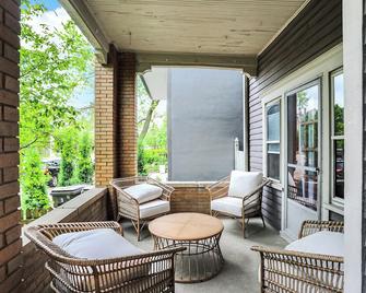 Nice and Quiet Apartment, 5 min from Bottleworks and Mass Ave! - Indianapolis - Patio