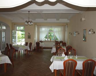 Hotel Bellevue Schmölln - Schmölln - Restaurant