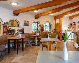 Hotel Garni Jagerhof - גריינאו - מסעדה