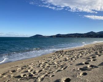 Les Deux Chevaux Chambres D'hotes - Val-du-Faby - Beach