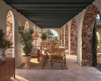 Finca Victoria, a Member of Design Hotels - Begur - Terasa