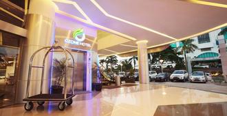 Ozone Hotel Pantai Indah Kapuk - Jakarta - Reception