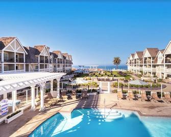 Cozy 1-bedroom resort with WiFi, AC in superb Carlsbad. Walk to clean beach. - 卡爾斯巴德（加州） - 游泳池