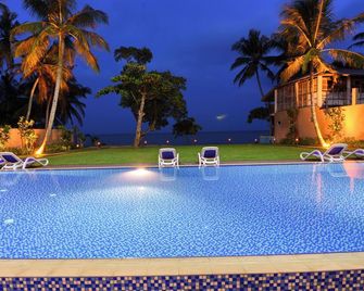 Golden Pearl Tangalle Beach - Hambantota - Pool