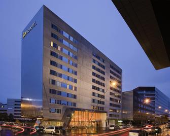Novotel Suites Gare Lille Europe - Lille - Building
