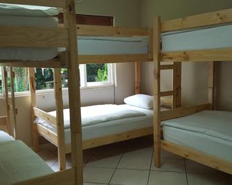 George Backpackers - George