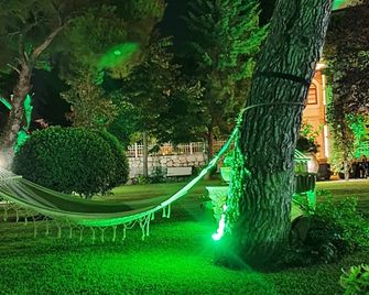 Private and Secure, Afytos/Athytos Villa, 4-min drive from the beach - Afytos - Patio