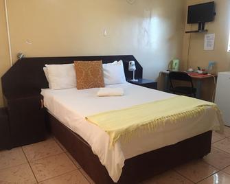 Namane Guest House - Ghanzi - Habitación