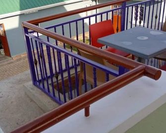 Migingo Suites - Ентеббе - Балкон