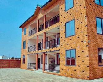 Racapa Apartments - Tema - Building