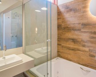 Pousada Pazuu - Ubatuba - Bathroom