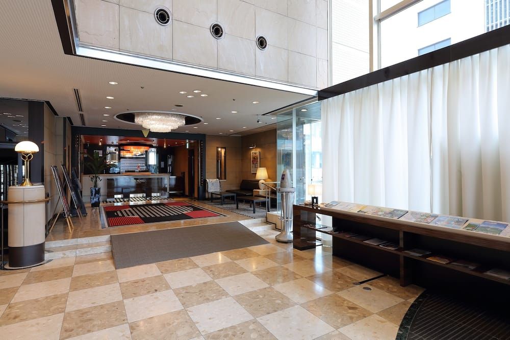 Apa Hotel Takaoka Marunouchi - Takaoka - Lobby