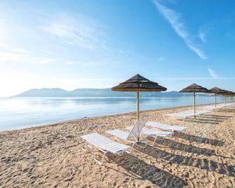 Hotel Marina Corsica - Porto-Vecchio - Beach