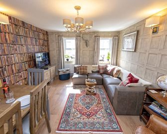 A very British house to stay 3 Bedroom - Oxford - Area lounge