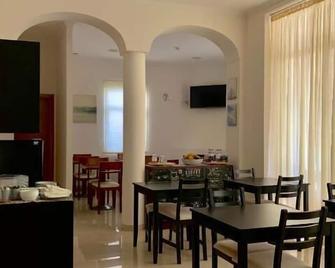 Hotel Vila Verde - Каштру-Верді - Ресторан