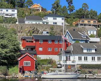 Stunning apartment in Arendal with WiFi - Arendal - Building