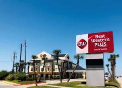 Best Western Plus Seawall Inn & Suites by The Beach - Galveston - Κτίριο