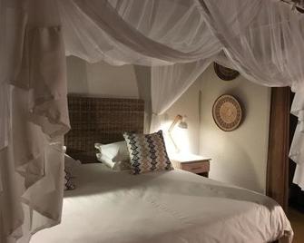 Giraffe Lodge - Hoedspruit - Bedroom