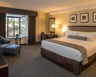 FairBridge Hotel by Concord Plaza - Concord - Bedroom