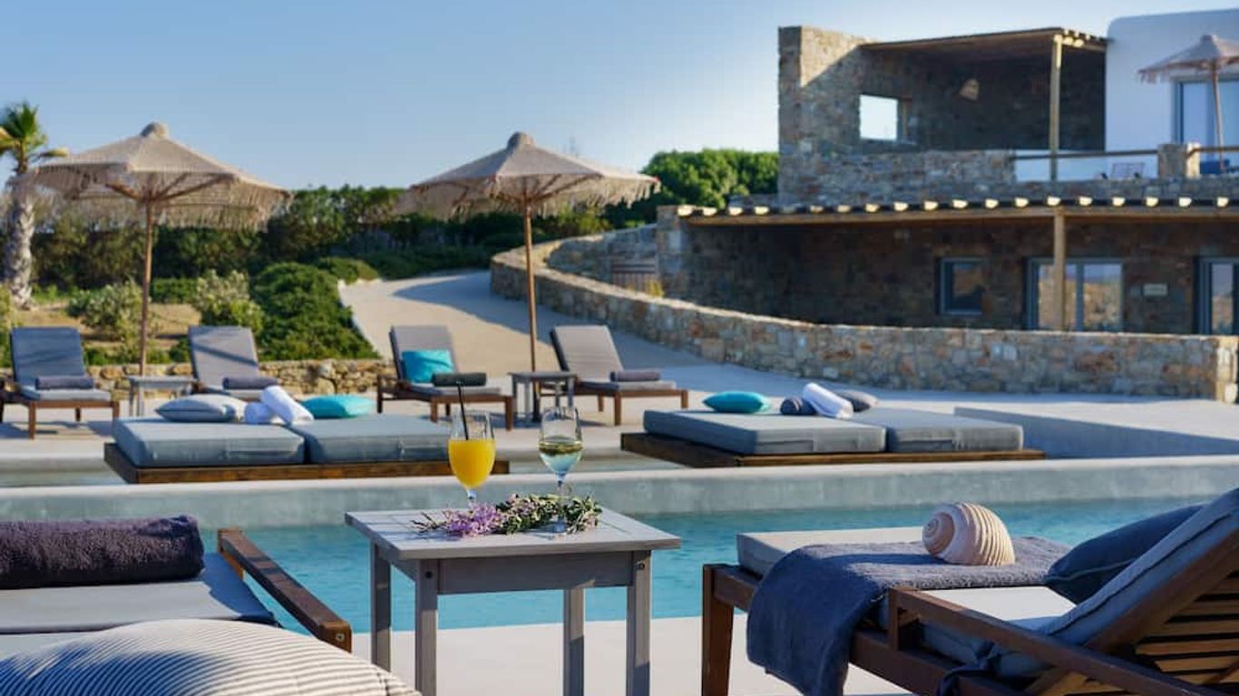 Myconian Crown Suites