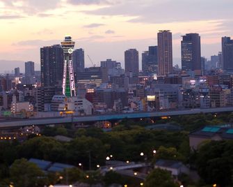 Apa Hotel Tennoji Ekimae - Osaka - Buiten zicht
