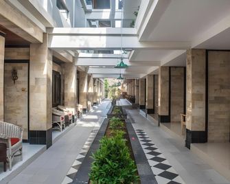 Abian Srama Hotel & Spa - Denpasar - Lobby