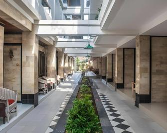 Abian Srama Hotel & Spa - Denpasar - Lobby