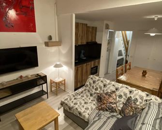 App Belle Plagne Duplex 2 Bedrooms Res Licorne Ski Aux Pieds Free Internet - Belle Plagne - Salon