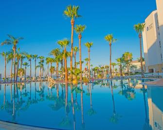 Anastasia Waterpark Beach Resort - Πρωταράς - Πισίνα