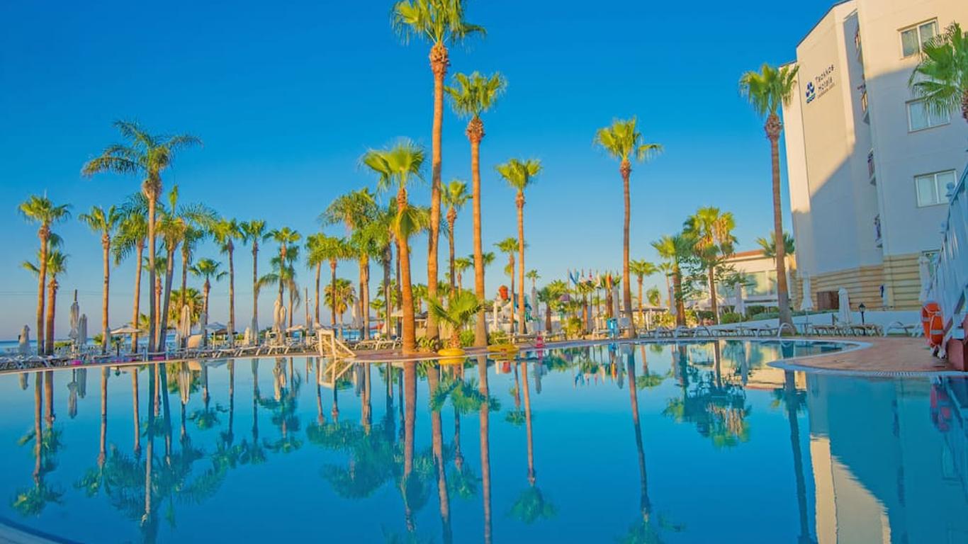 Anastasia Waterpark Beach Resort