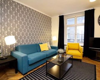 Tallinn City Apartments Town Hall Square - Tallín - Sala de estar