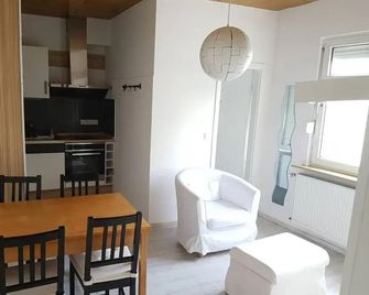 einfache zentrums nahe Wohnung - Gummersbach - Eetruimte