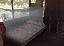 The beautiful heliconias nature reserve - Leticia - Bedroom